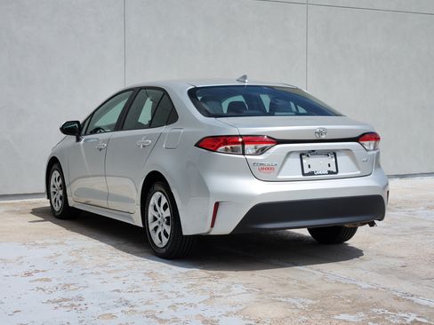 Used 2024 Toyota Corolla LE FWD image 6