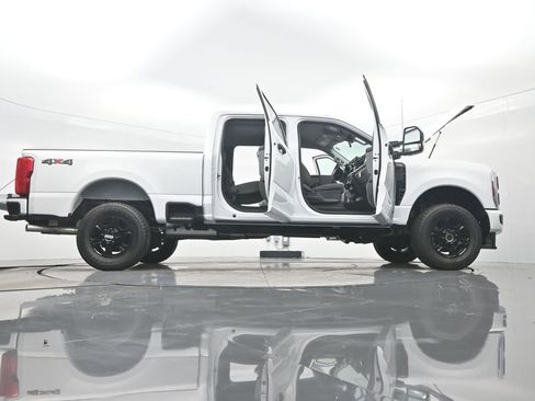 New 2026 Ford F250 XL w/ STX Appearance Package AWD/4WD image 47