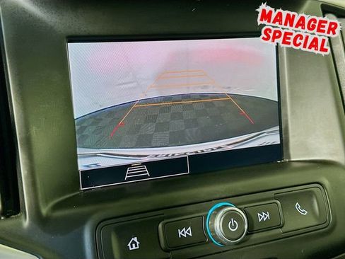 Used 2024 GMC Terrain SLE image 16