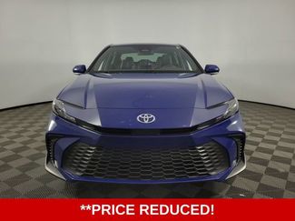 Used 2025 Toyota Camry SE video 2