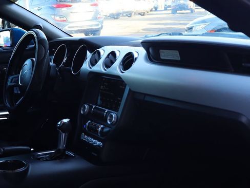 Used 2017 Ford Mustang Premium RWD image 28