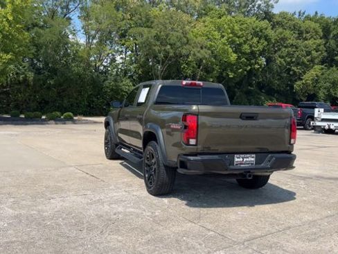 Used 2025 Chevrolet Colorado Trail Boss AWD/4WD image 7