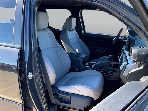 Used 2025 Toyota Tacoma SR5 RWD image 9