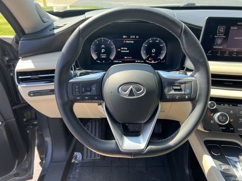 Used 2023 INFINITI QX60 Sensory w/ Cargo Package image 12