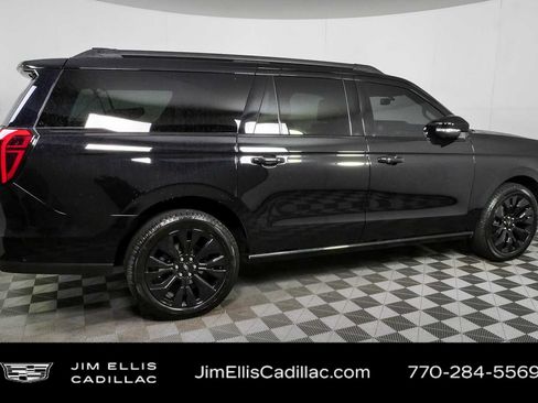 Used 2025 Ford Expedition Max Platinum w/ Stealth Appearance Package AWD/4WD image 2