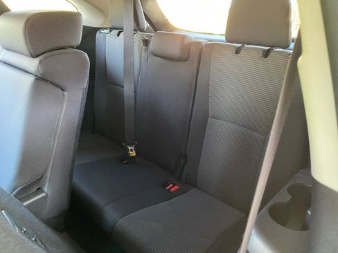Used 2024 Toyota Highlander LE FWD image 36