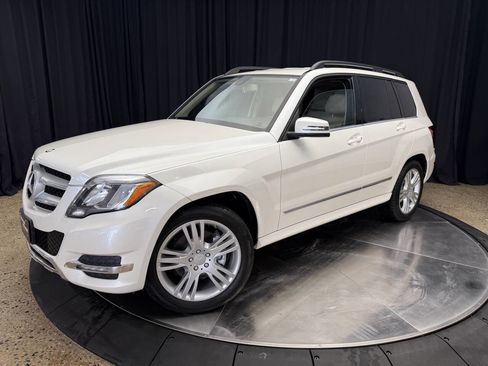 Used 2013 Mercedes-Benz GLK 350 4MATIC image 2