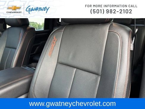 Used 2023 Nissan Titan PRO-4X w/ Pro-4x Convenience Package AWD/4WD image 34