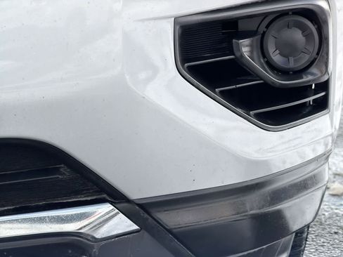 Used 2020 Nissan Pathfinder S image 11