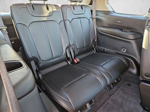 Used 2021 Jeep Grand Cherokee L Limited image 21