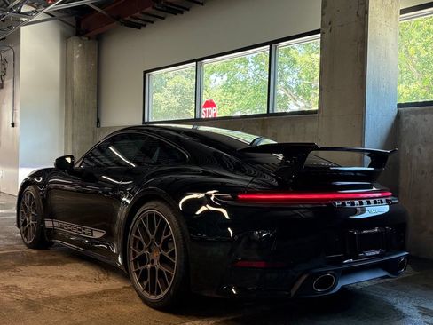 Used 2025 Porsche 911 Carrera RWD image 6