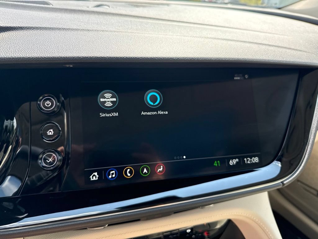 Used 2022 Buick Envision Avenir w/ Technology Package II AWD/4WD image 35
