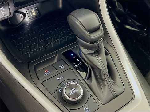 Certified 2025 Toyota RAV4 XLE image 16