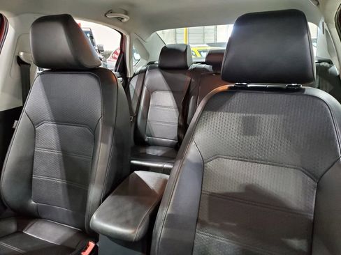 Used 2015 Volkswagen Passat 1.8T Wolfsburg Edition image 32