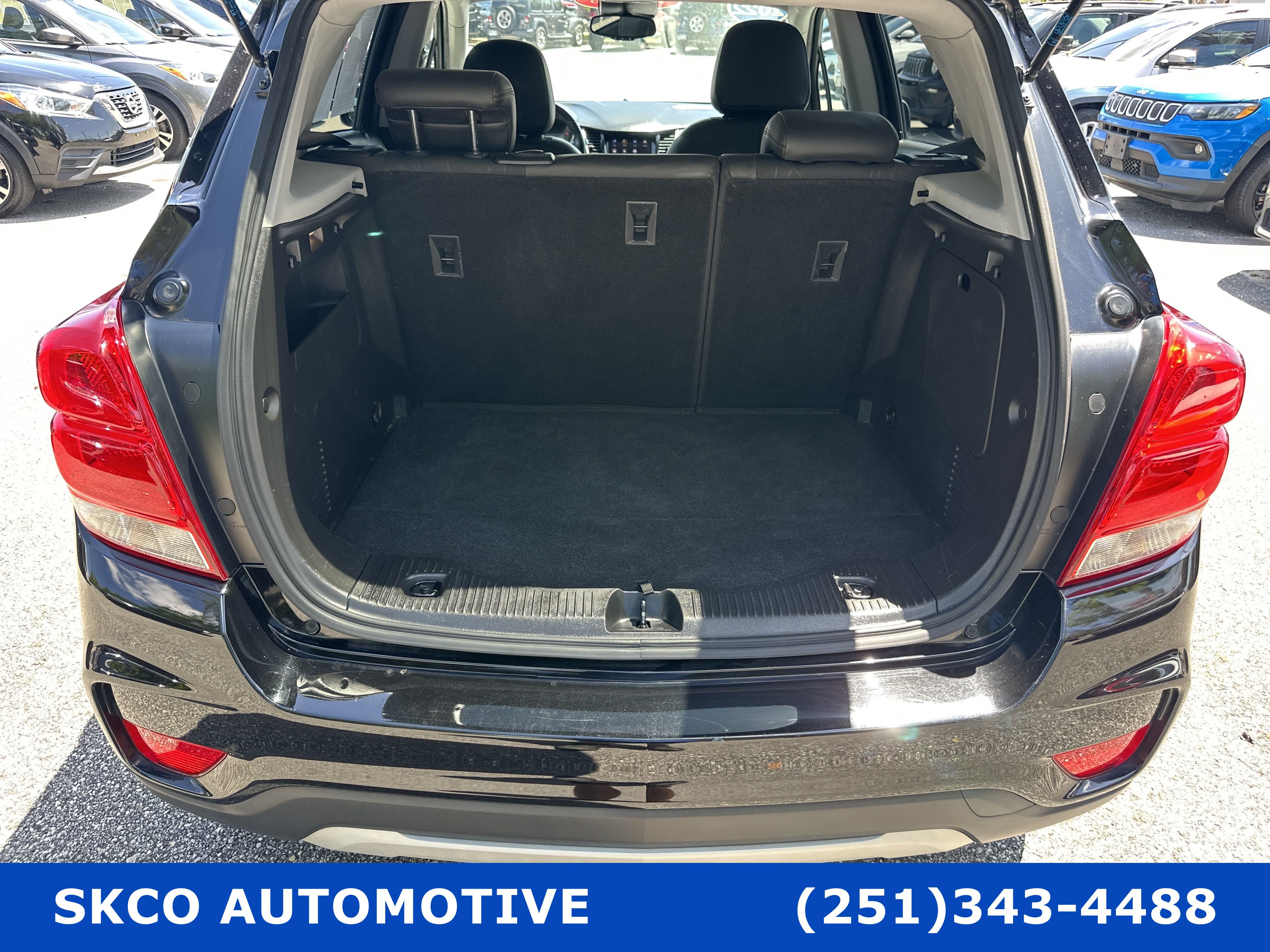 Used 2022 Chevrolet Trax LT w/ LT Convenience Package FWD image 21