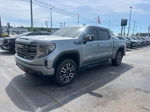 Used 2024 GMC Sierra 1500 AT4 w/ Technology Package AWD/4WD image 7