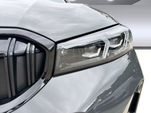 Used 2026 BMW 330i Sedan w/ M Sport Package RWD image 11