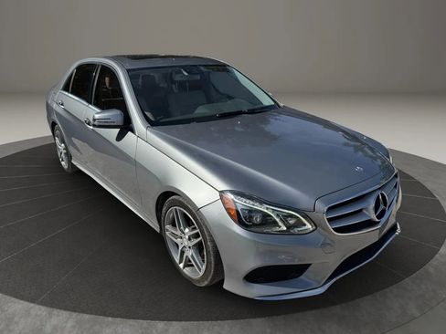 Used 2014 Mercedes-Benz E 350 Sedan w/ Premium 1 Package image 7