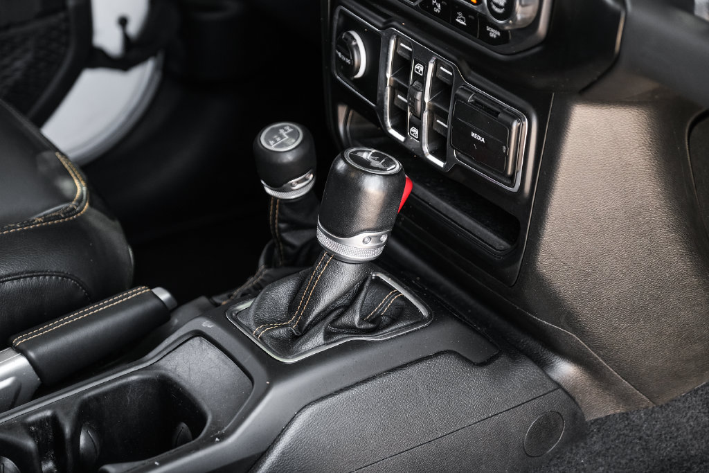 Used 2021 Jeep Wrangler Unlimited Sahara AWD/4WD image 33