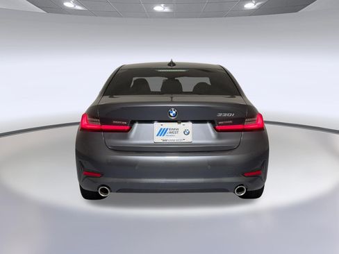 Used 2022 BMW 330i Sedan w/ Driving Assistance Package RWD image 10