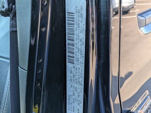 Certified 2019 Jeep Wrangler Unlimited Sahara w/ Quick Order Package 24M Moab AWD/4WD image 58