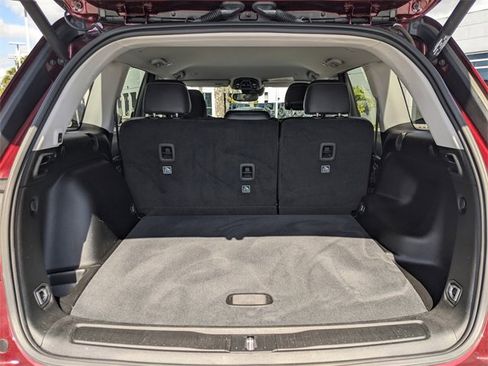 Certified 2023 Jeep Grand Cherokee Limited image 10