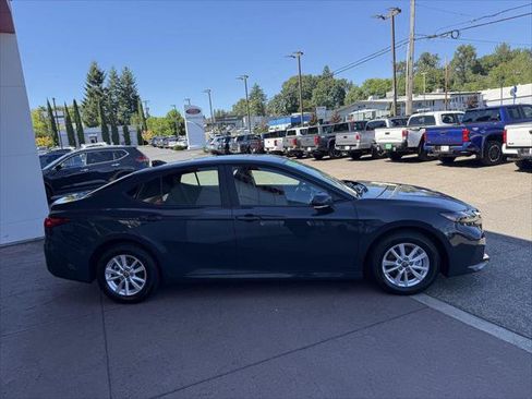 Certified 2025 Toyota Camry LE AWD/4WD image 7