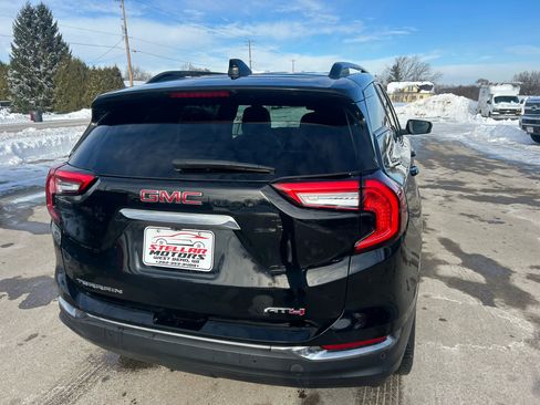 Used 2022 GMC Terrain AT4 w/ Infotainment Package II image 8