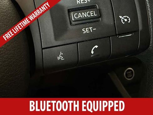 Used 2023 Nissan Rogue S AWD/4WD image 9