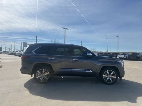 Used 2023 Toyota Sequoia Capstone image 6