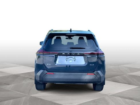 Used 2026 Toyota RAV4 XLE Premium w/ Weather Package FWD image 7