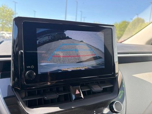 Used 2023 Toyota Corolla LE FWD image 28