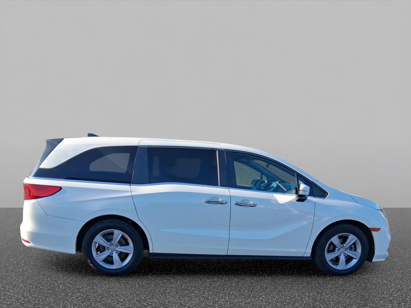 Used 2019 Honda Odyssey EX image 5