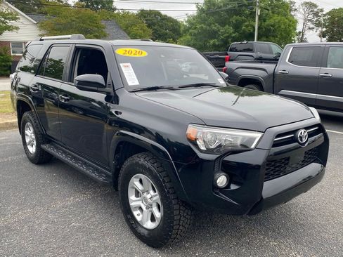 Used 2020 Toyota 4Runner SR5 AWD/4WD image 1
