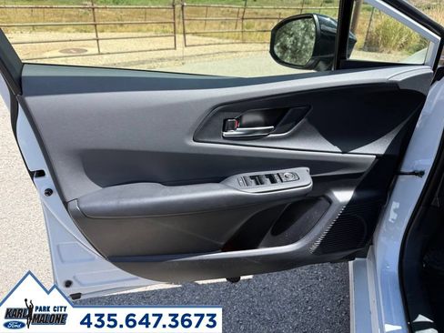 Used 2024 Toyota Prius XLE AWD/4WD image 12