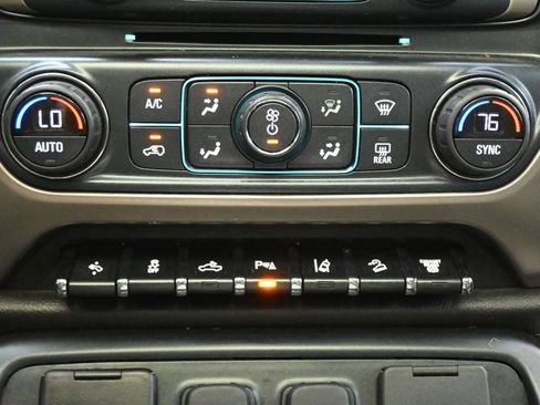 Used 2019 GMC Sierra 2500 Denali w/ Suspension Package, Off-Road AWD/4WD image 20