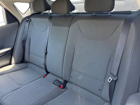 Used 2025 Kia K4 FWD image 13
