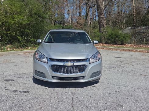 Used 2016 Chevrolet Malibu LT w/ Power Convenience Package image 8