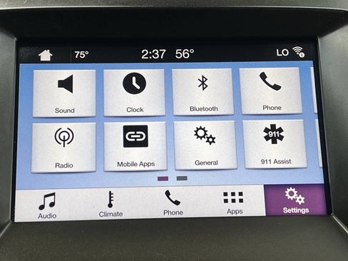 Used 2018 Ford Edge Titanium w/ Ford Safe & Smart Package FWD image 29