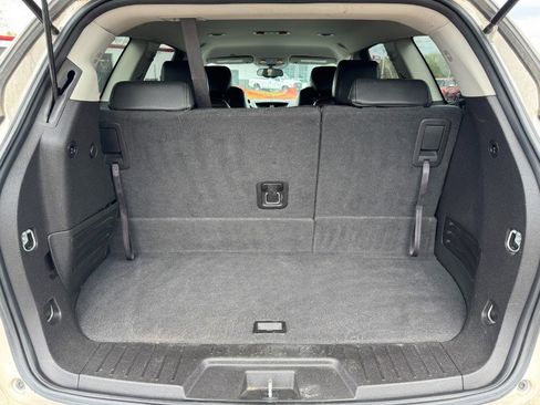 Used 2014 Chevrolet Traverse LT FWD image 18