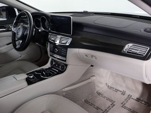 Used 2015 Mercedes-Benz CLS 550 image 9
