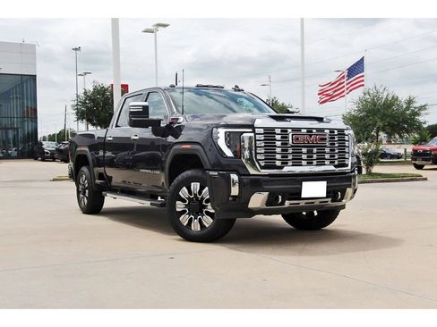 Used 2025 GMC Sierra 2500 Denali w/ Denali Reserve Package AWD/4WD image 1