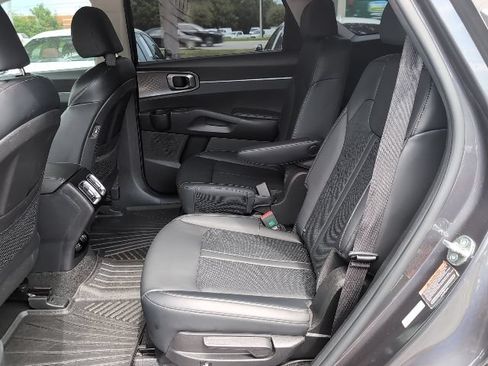 Used 2023 Kia Sorento EX FWD image 25