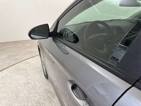 Used 2019 Hyundai Elantra SEL image 19