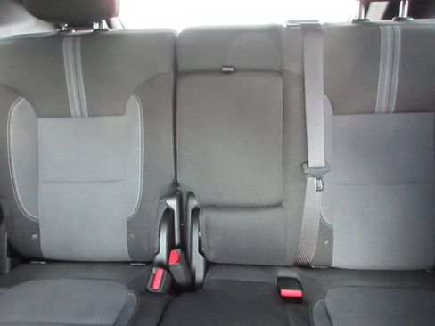 Used 2024 Chevrolet Blazer LT w/ Convenience Package FWD image 18