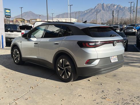 Used 2021 Volkswagen ID.4 Pro w/ ID.4 Protection Package image 4