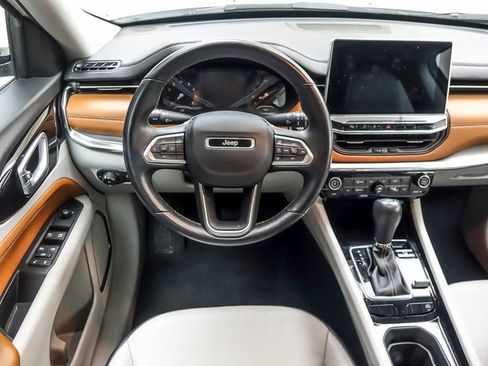 Used 2022 Jeep Compass Limited image 12