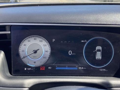 Used 2023 Hyundai Tucson Limited image 22