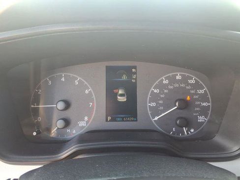 Certified 2024 Toyota Corolla SE w/ SE Premium Package FWD image 8