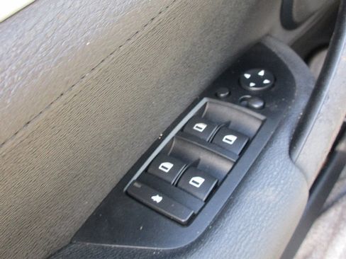 Used 2015 BMW X1 xDrive28i image 17